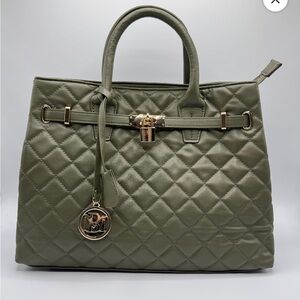 NWT Badgley Mischka Big Diamond Quilted Tote with Front Lock